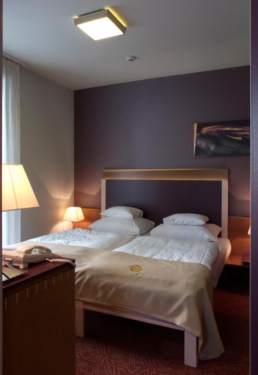 Szent Gellért Hotel - Housity