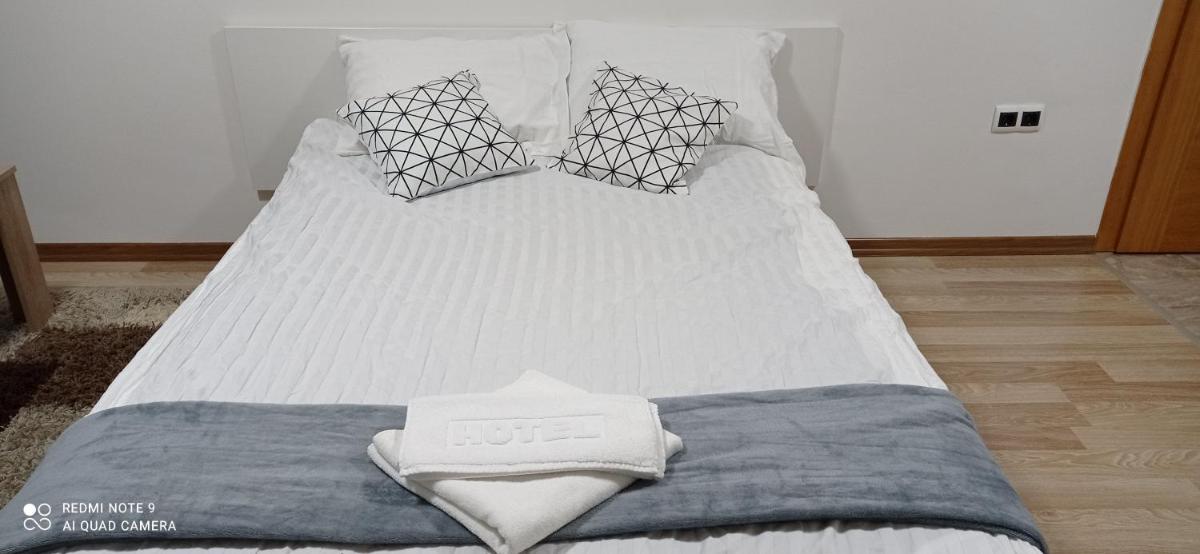 Sleep and drive No1 - Housity