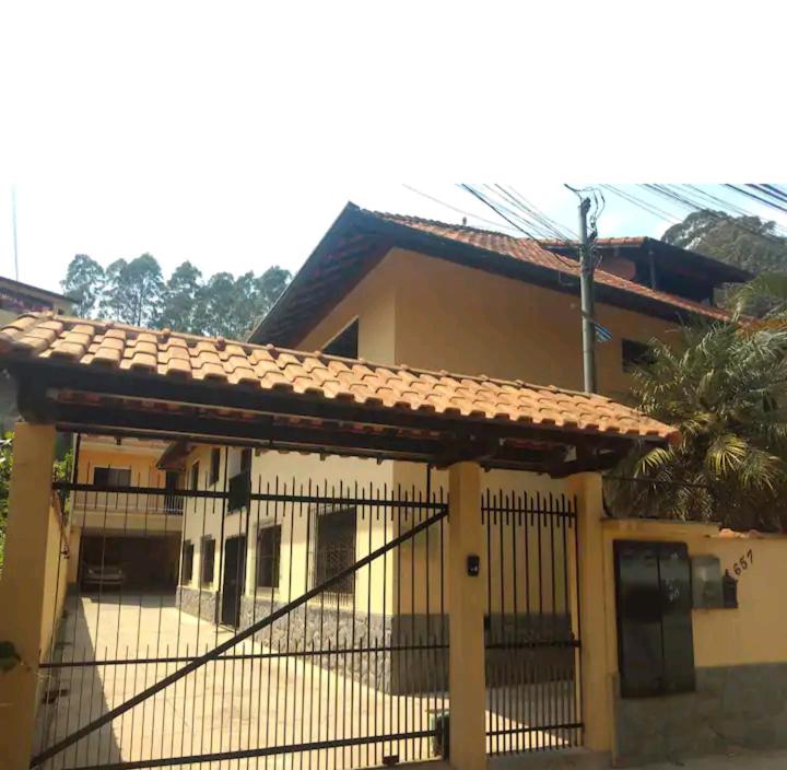 Duplex Confortável e Acolhedor - Housity