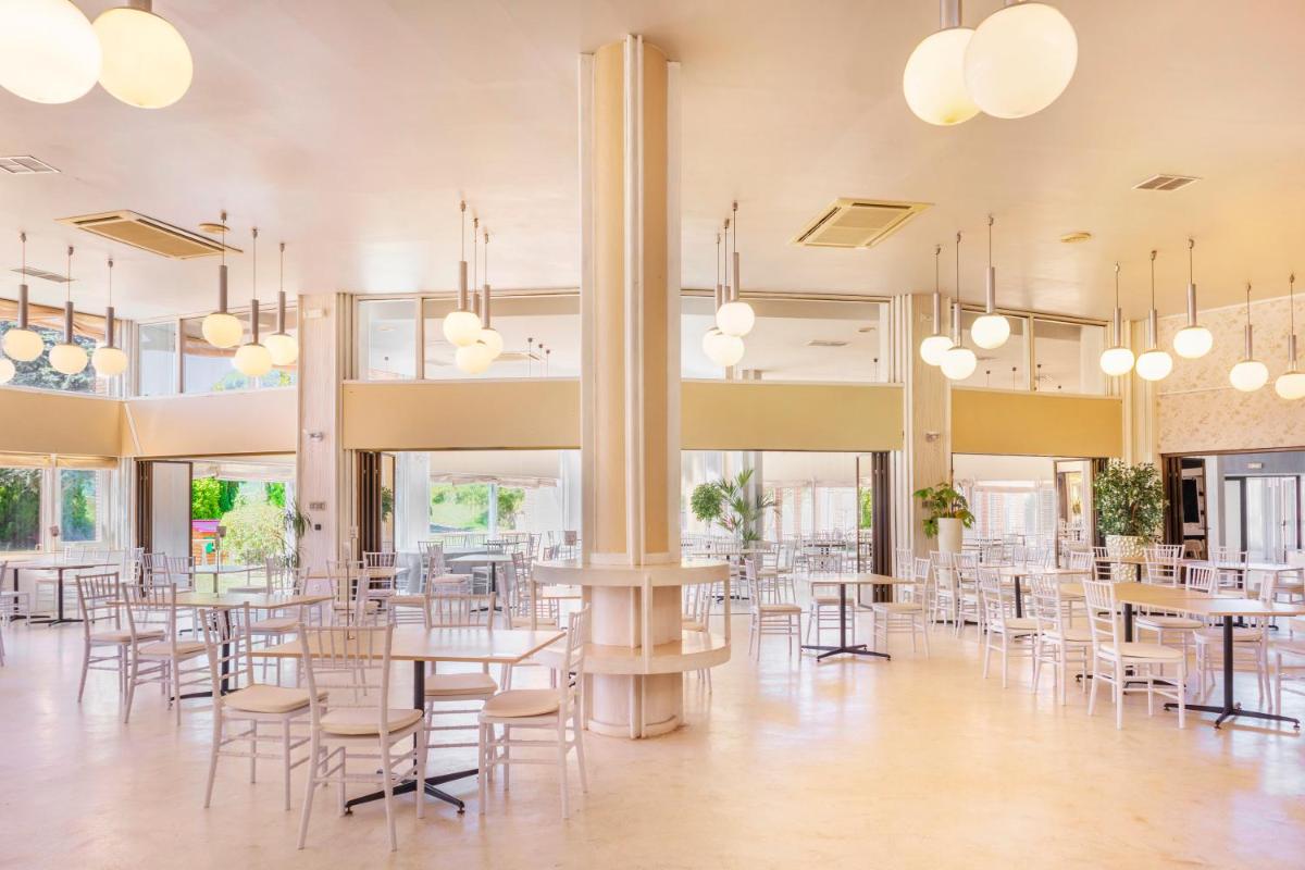 Hotel Vejo - Housity