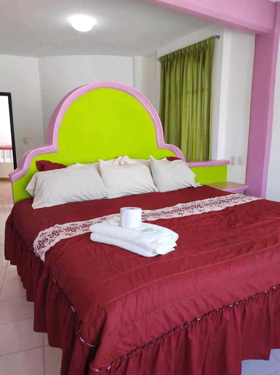 Hotel Real del Quijote a sólo 50 metros de la playa - Housity