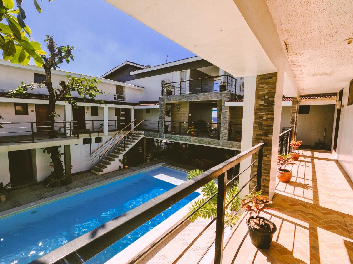 Miami Heat Beach Resort - Housity