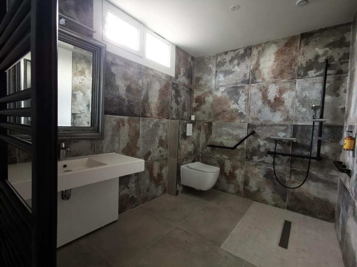 Le Mas des Quintrands Manosque - Motel de charme - Housity