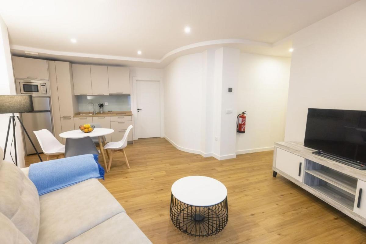 Apartamentos Centro Llanes - Housity