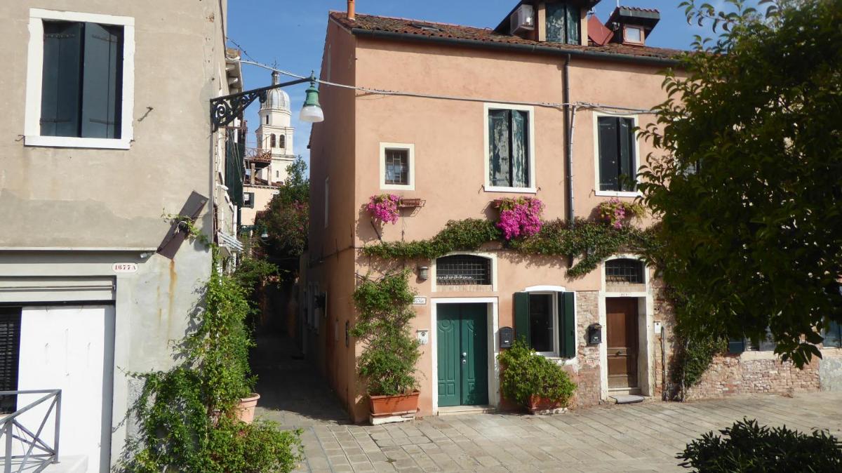 Sestiere Dorsoduro, a due passi da Zattere - Housity