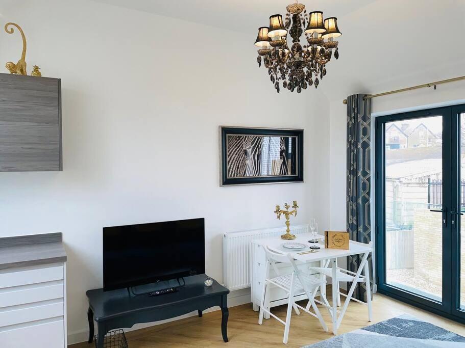 Whitstable - Salt Yard Cottage 3 - Housity