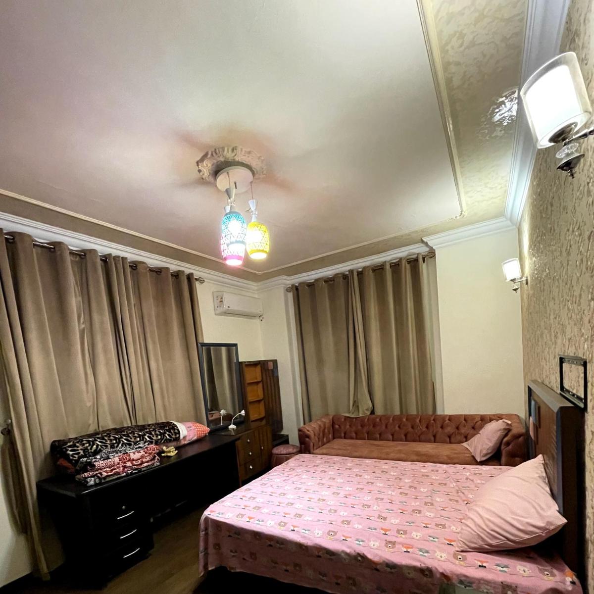 Suitetrails - 3 Bedroom Luxury Apartment at the Heart of Cairo