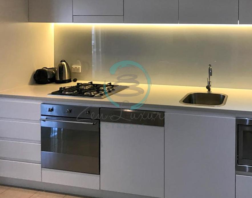 NEW - ZEN AT THE WATERFRONT - Luxury Waterfront Holiday Home for Families & Friends - Housity