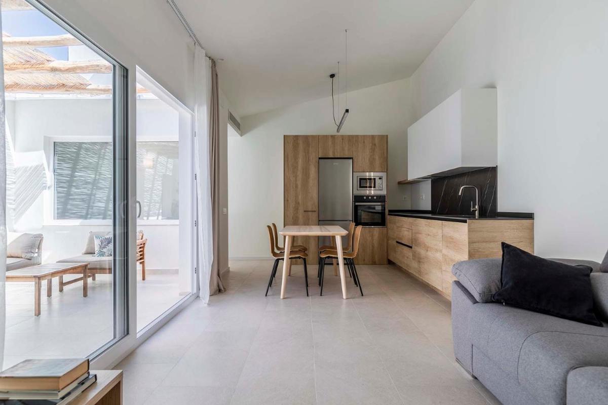 Agradable casa con patio interior. - Housity