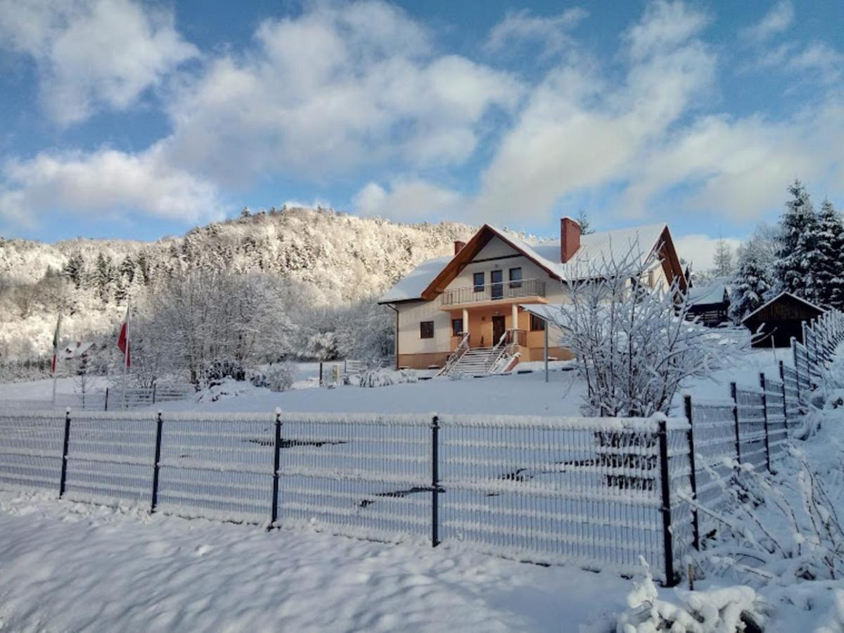 Bystre 35 - Housity