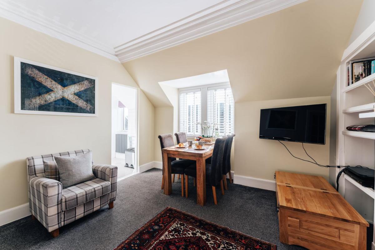 Luxury Inverness central apartment private parking - Housity