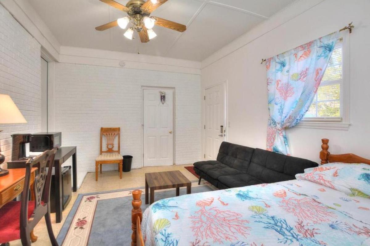 40th St En Suite - Housity