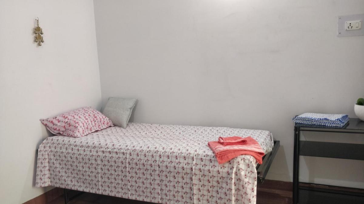 Breeze Home - 2BHK Fully Furnished Homestay - Housity