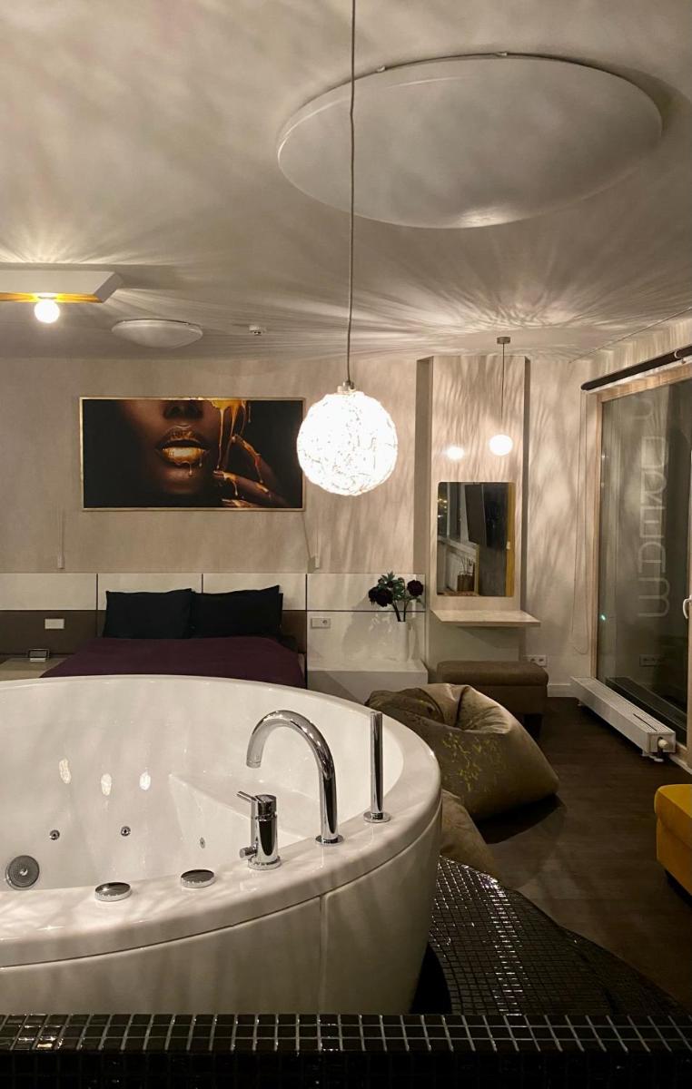 sky FLAT jacuzzi 27 FLOOR - Housity