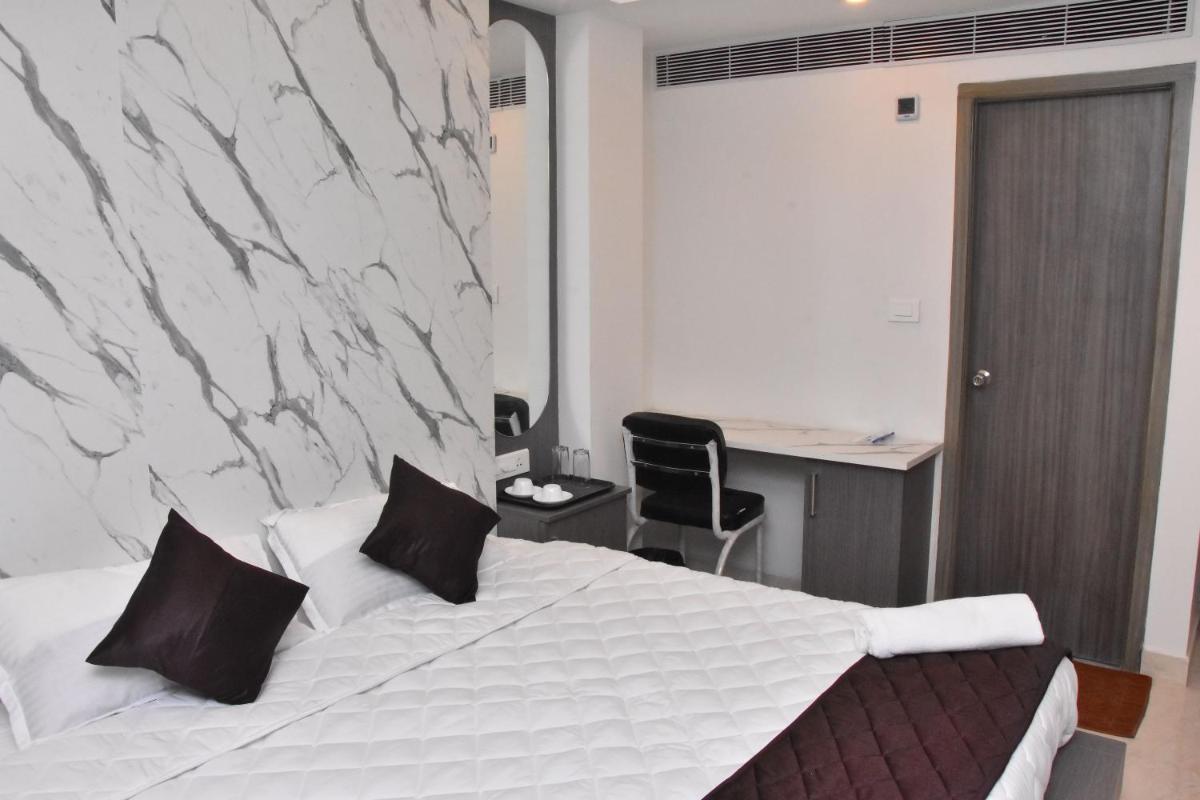 Sanns Tropicana - Housity