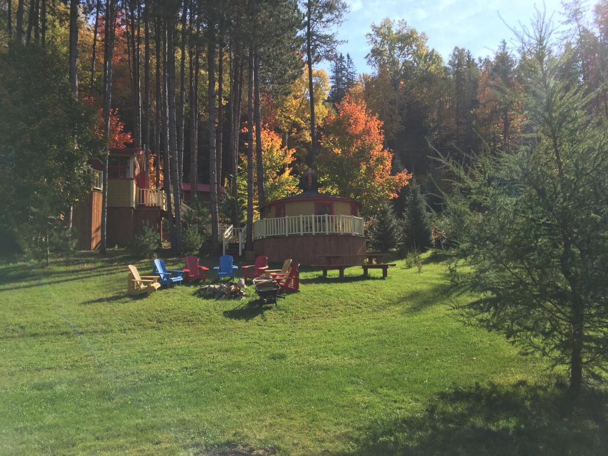 La Maison sous les arbres - Housity