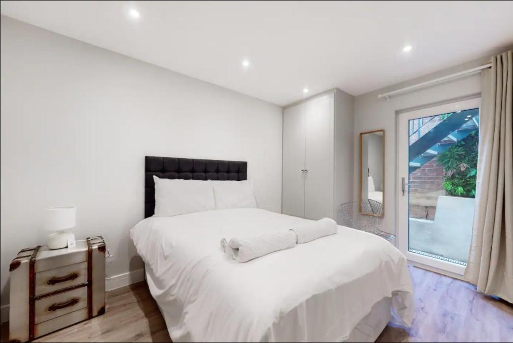 Super 2 bed flat 10min to Wimbledon tennis courts - Housity