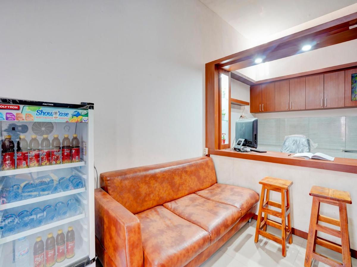 OYO 3995 Airport Village Juanda - Housity