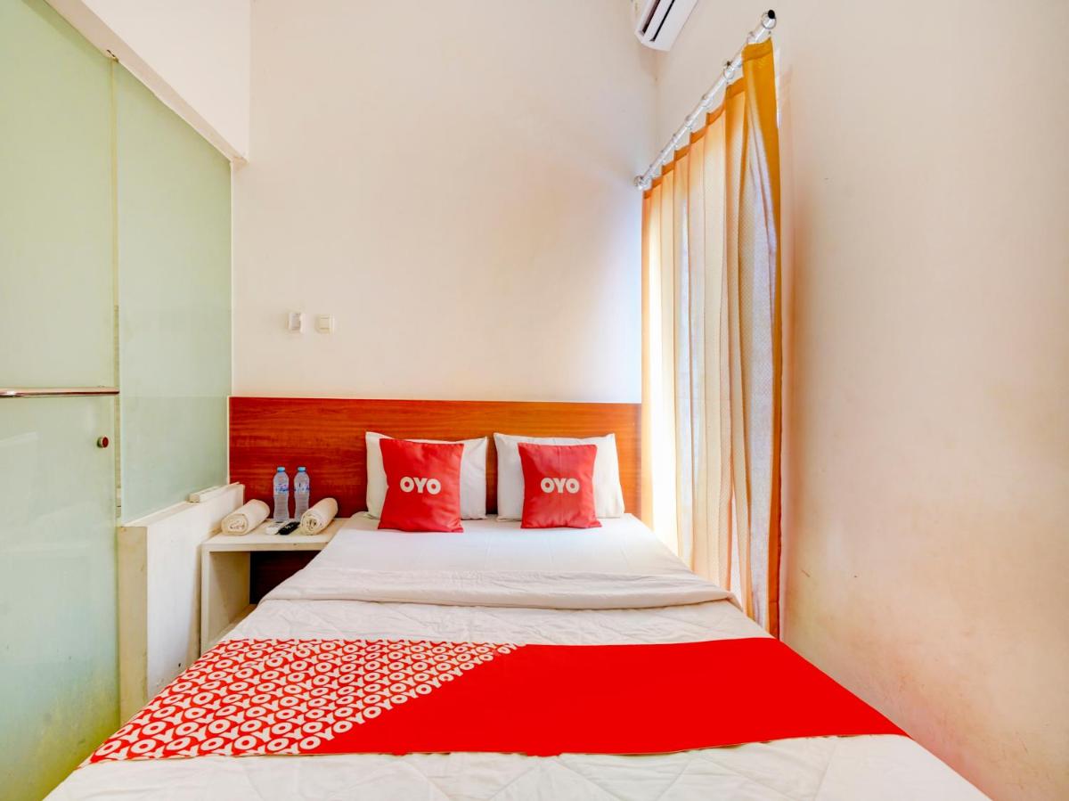 OYO 3995 Airport Village Juanda - Housity