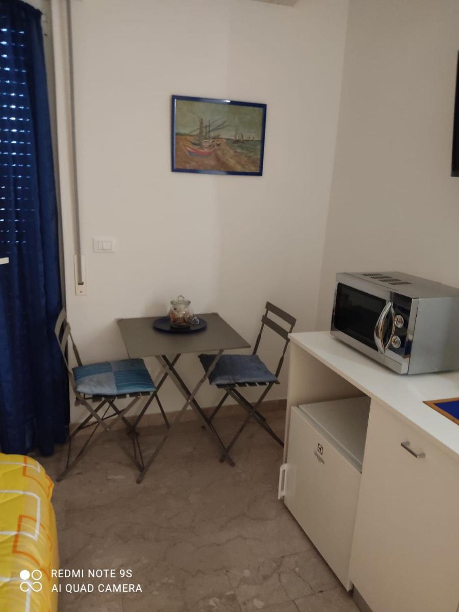 B&B Sanremo dely' house - Housity
