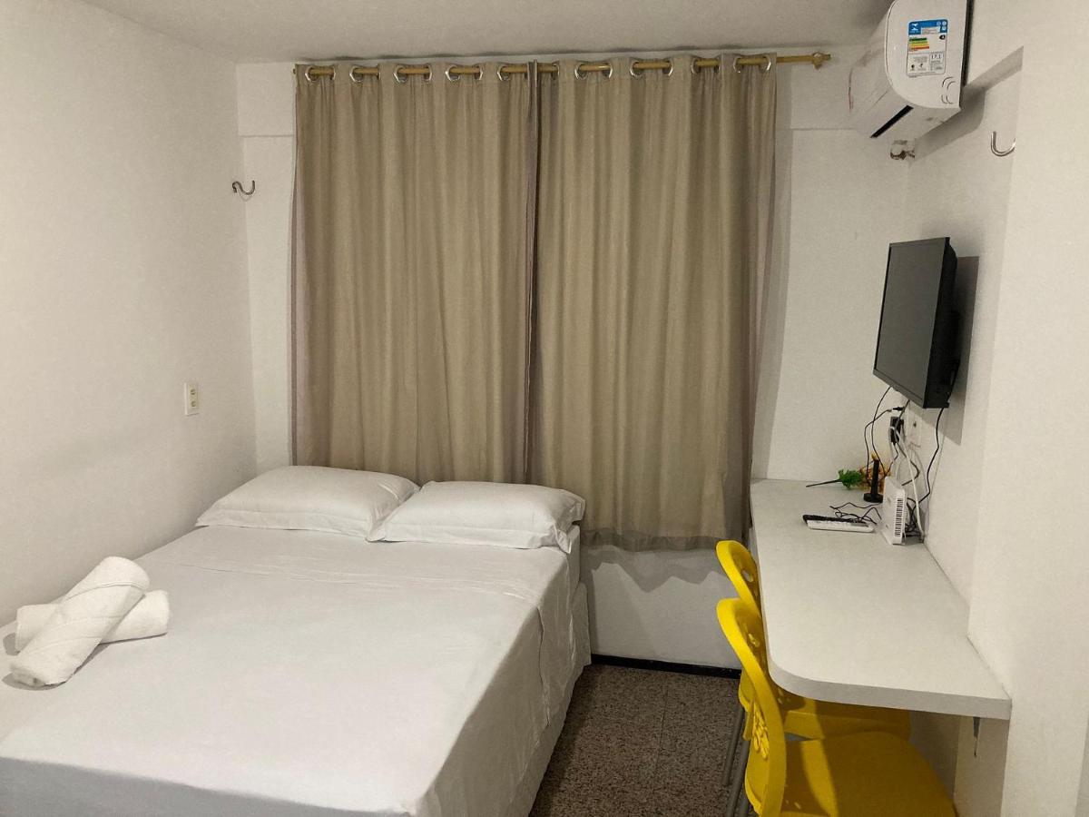 104 Apart mobiliado vista mar Praia de Iracema - Housity