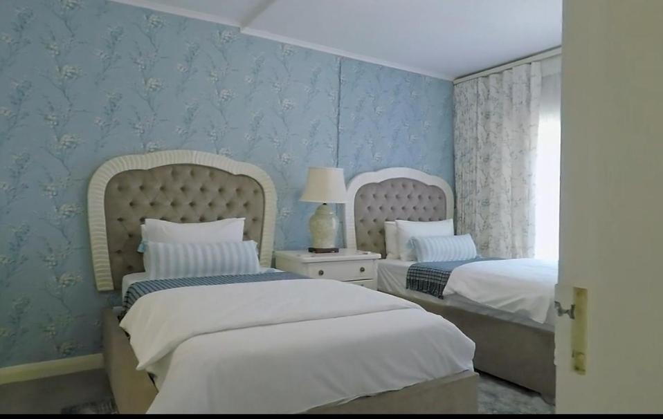Century City Mayfair Luxury Apartments - Housity