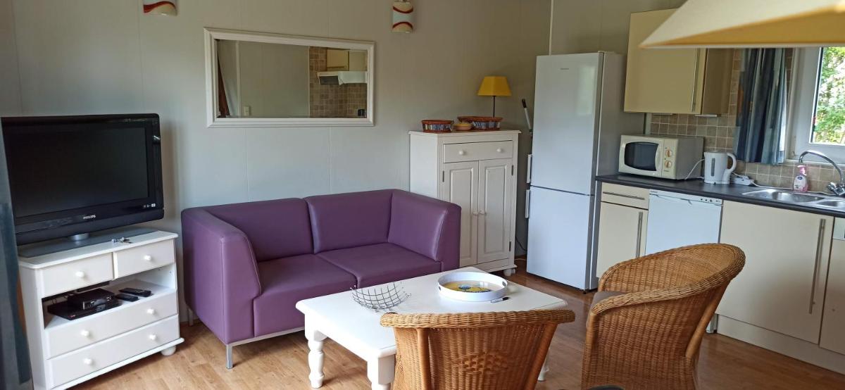 Bungalow Port Couzages-Lac du Causse- Corrèze - Housity
