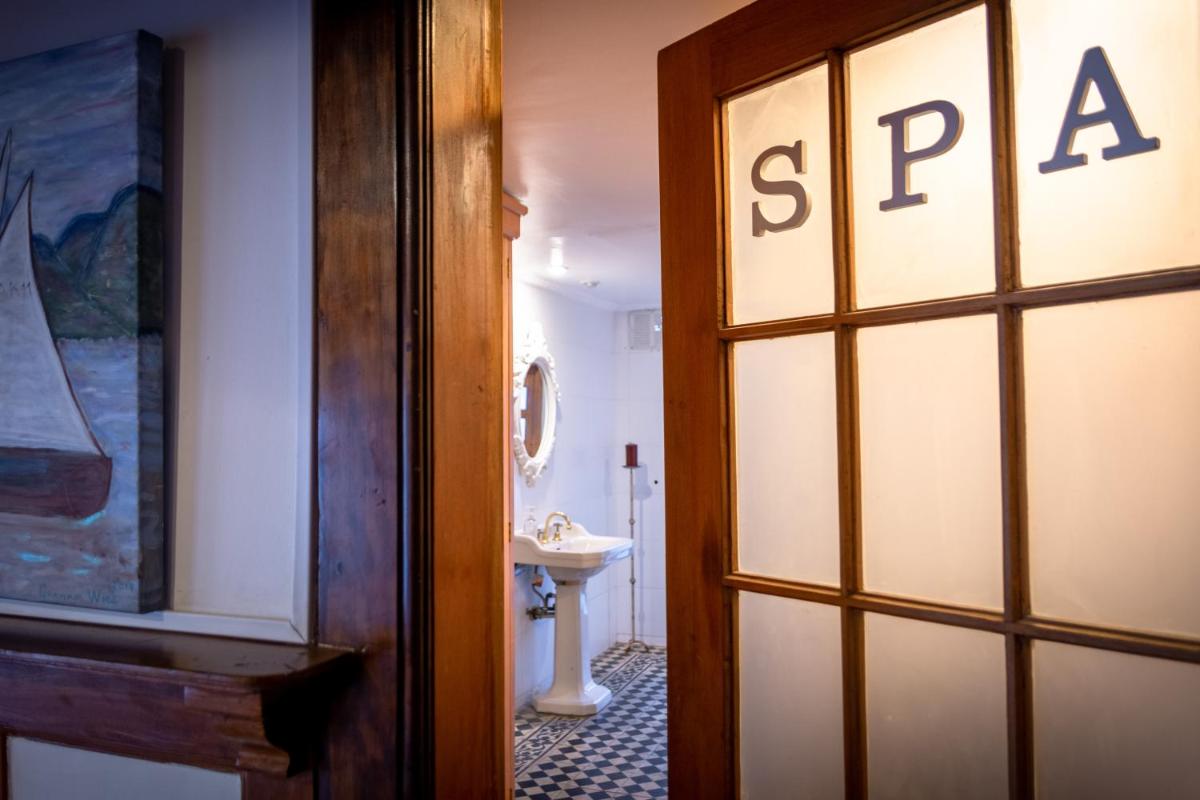 Chocolate Manor House Hotel Boutique - Housity