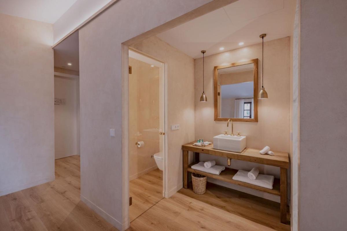 Un baño de Hotel Palau Macelli & Spa