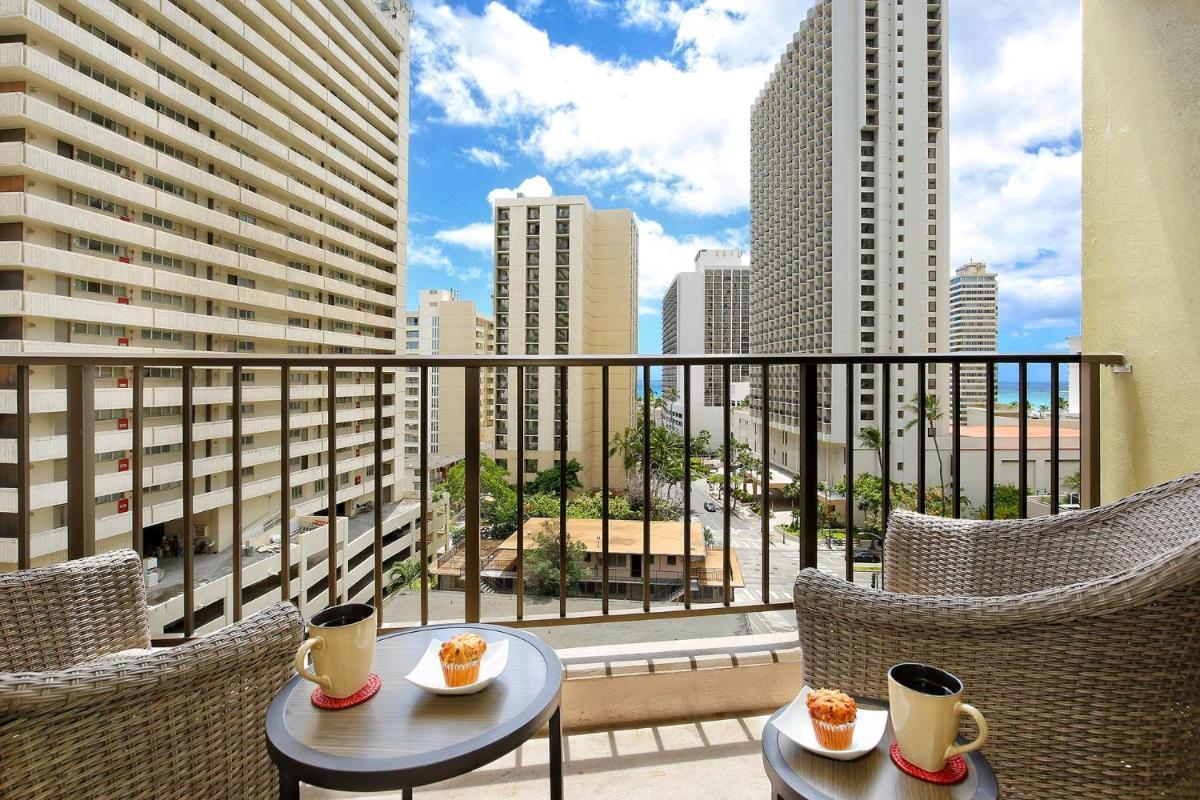 Waikiki Sunset #1004 - Housity