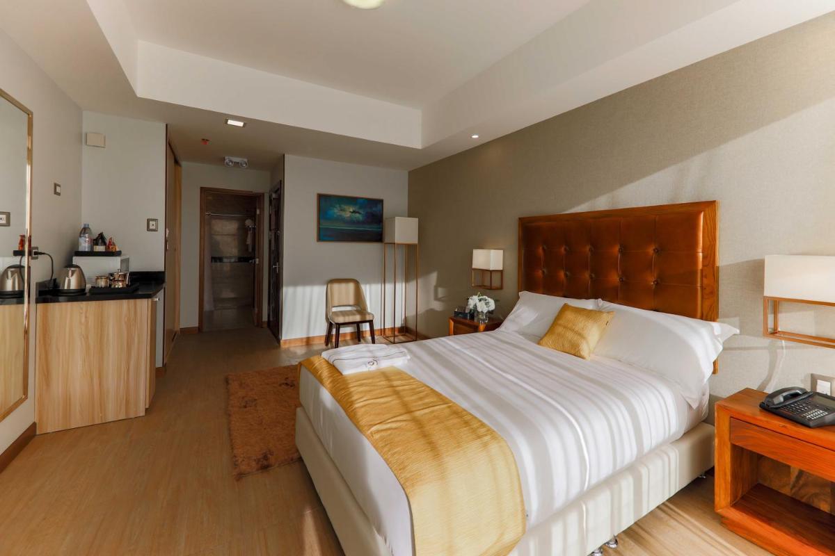Hotel Vista Quince - Housity