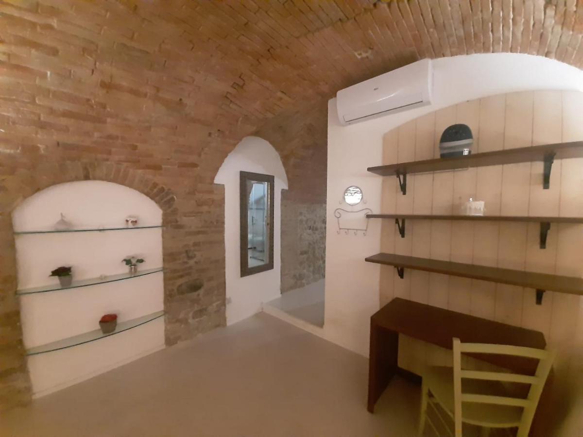 Assisi, Angolo di Matilde - Housity