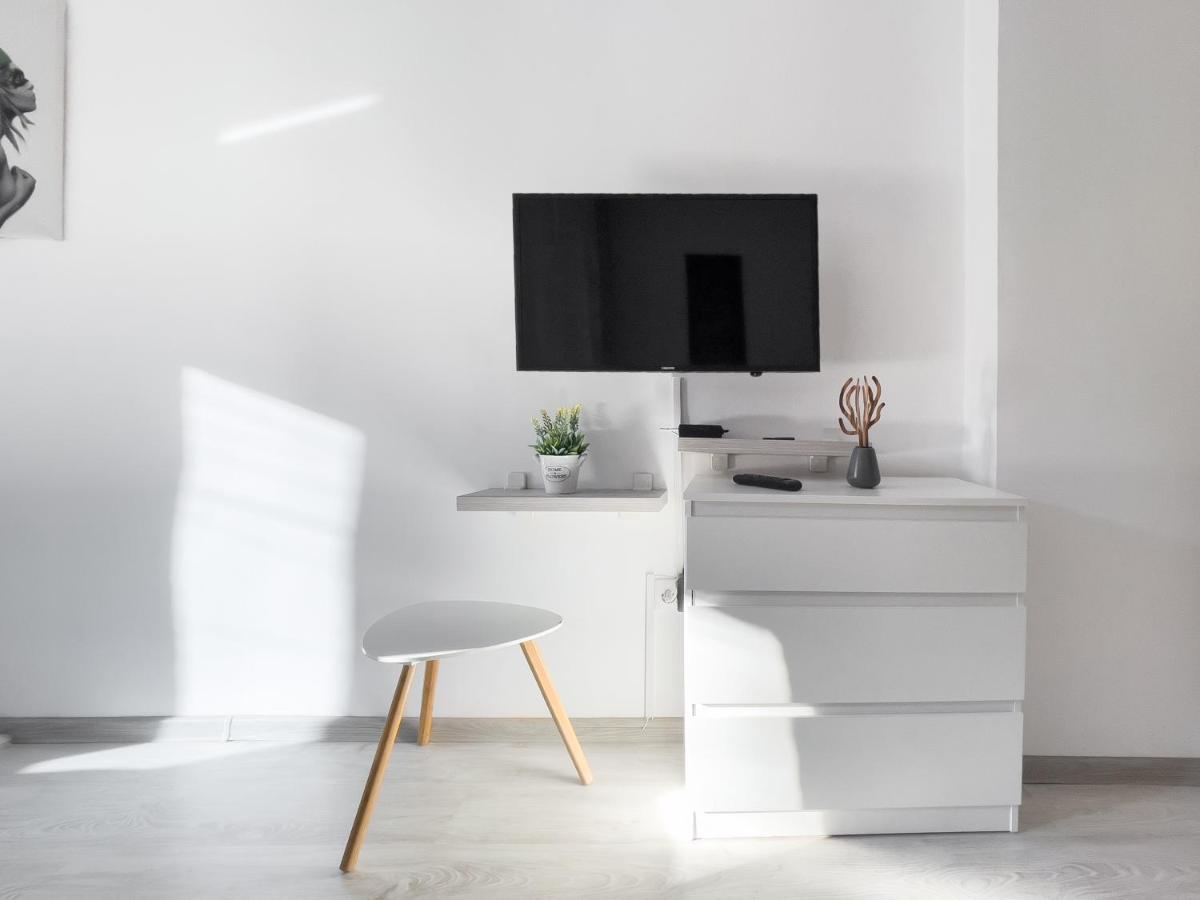 The Office Studio Home - Housity
