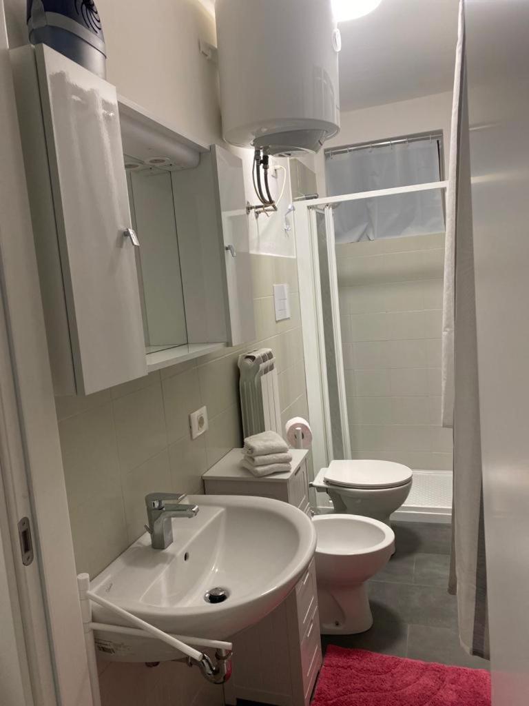 senza pensieri al fiume - Housity