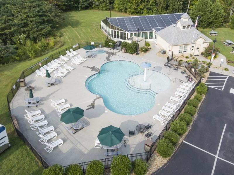 Mountain View Plaza - Housity