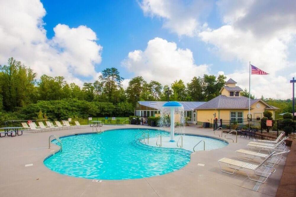 Mountain View Plaza - Housity