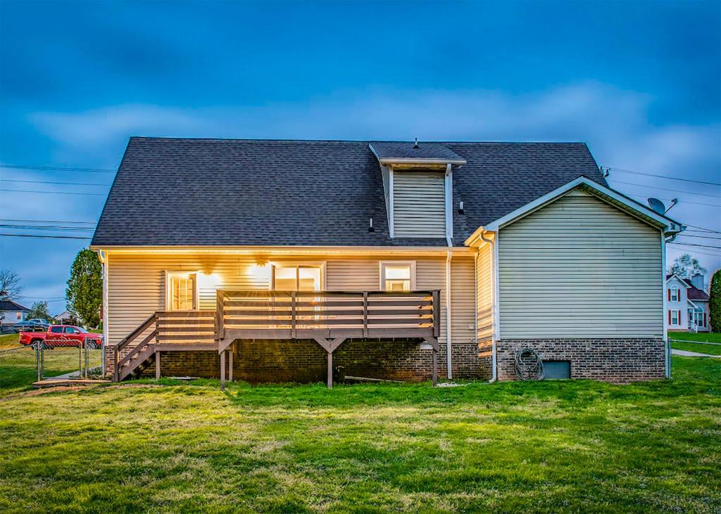The Red River Retreat River Access Fun in Backyard - Housity
