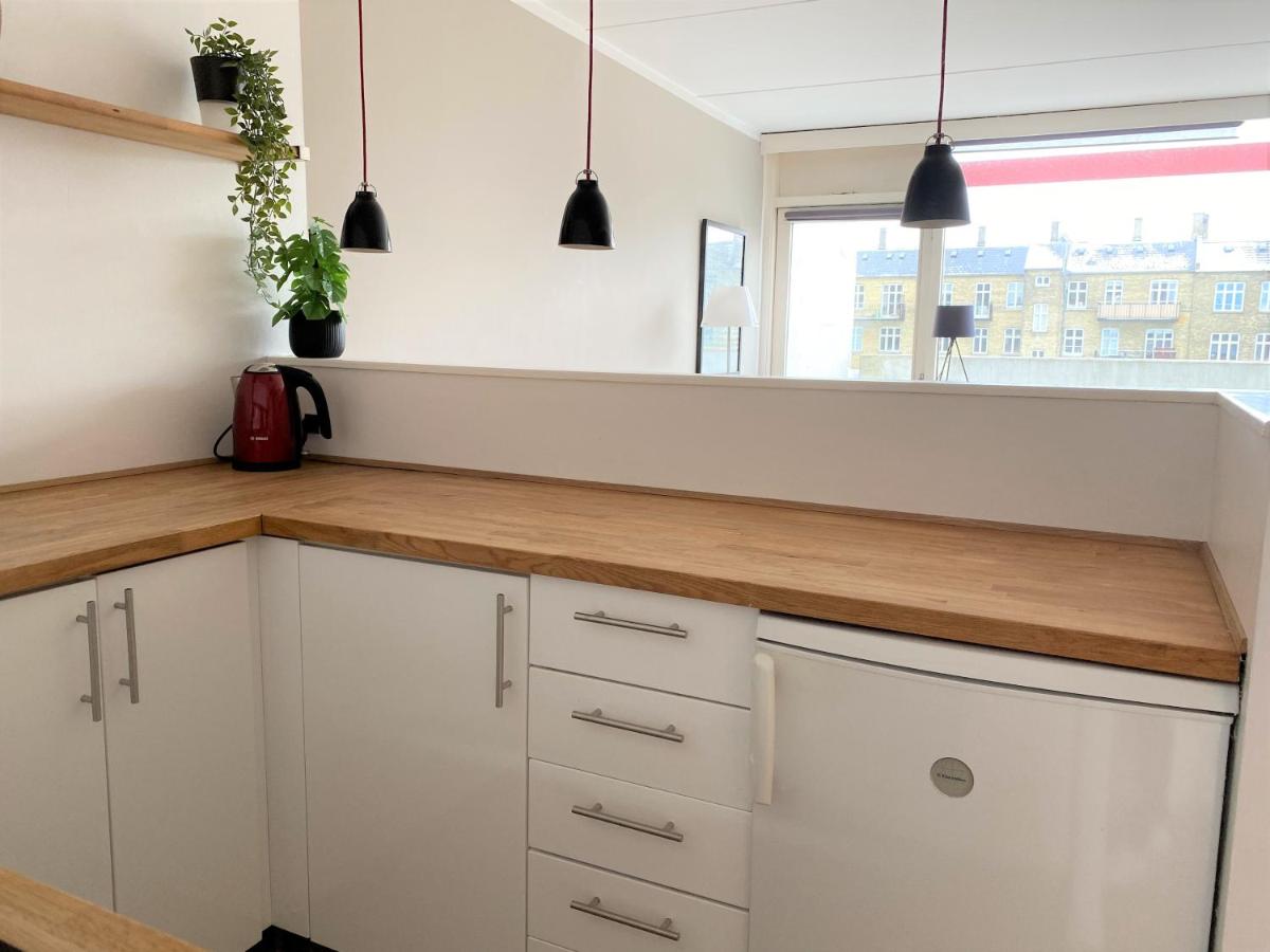 Sanders Platan - Petite One-Bedroom Apartment in Amazing Frederiksberg - Housity