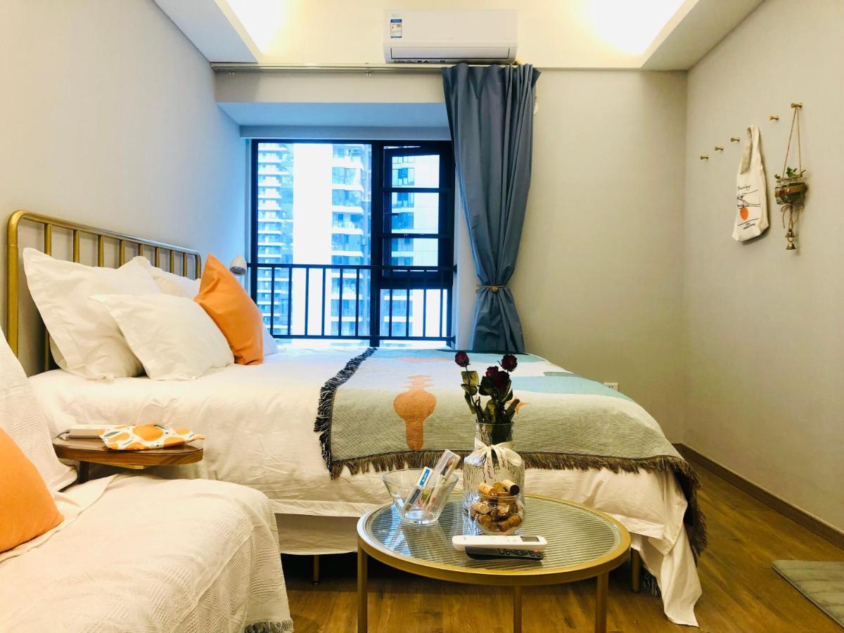 Miss Tangerine's - Petit Delight - Housity