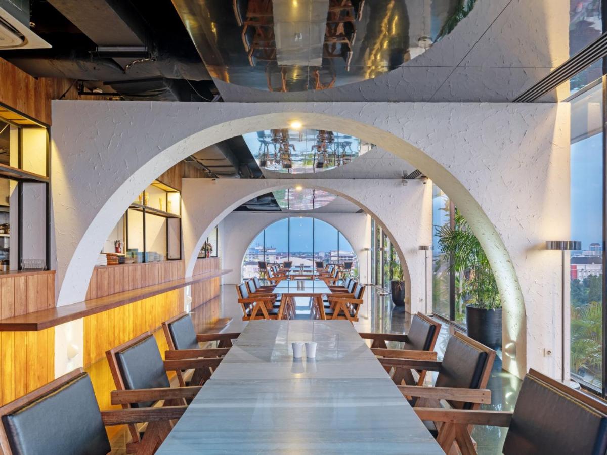 ARTOTEL Suites Bianti Yogyakarta, CHSE Certified - Housity