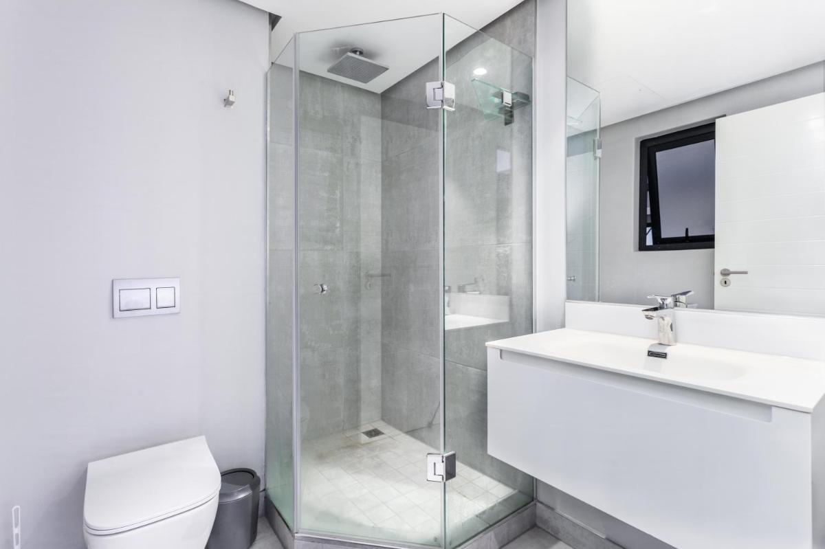 Suitetrails - Luxurious 16 on Bree Studio Apartment - Harbour Views