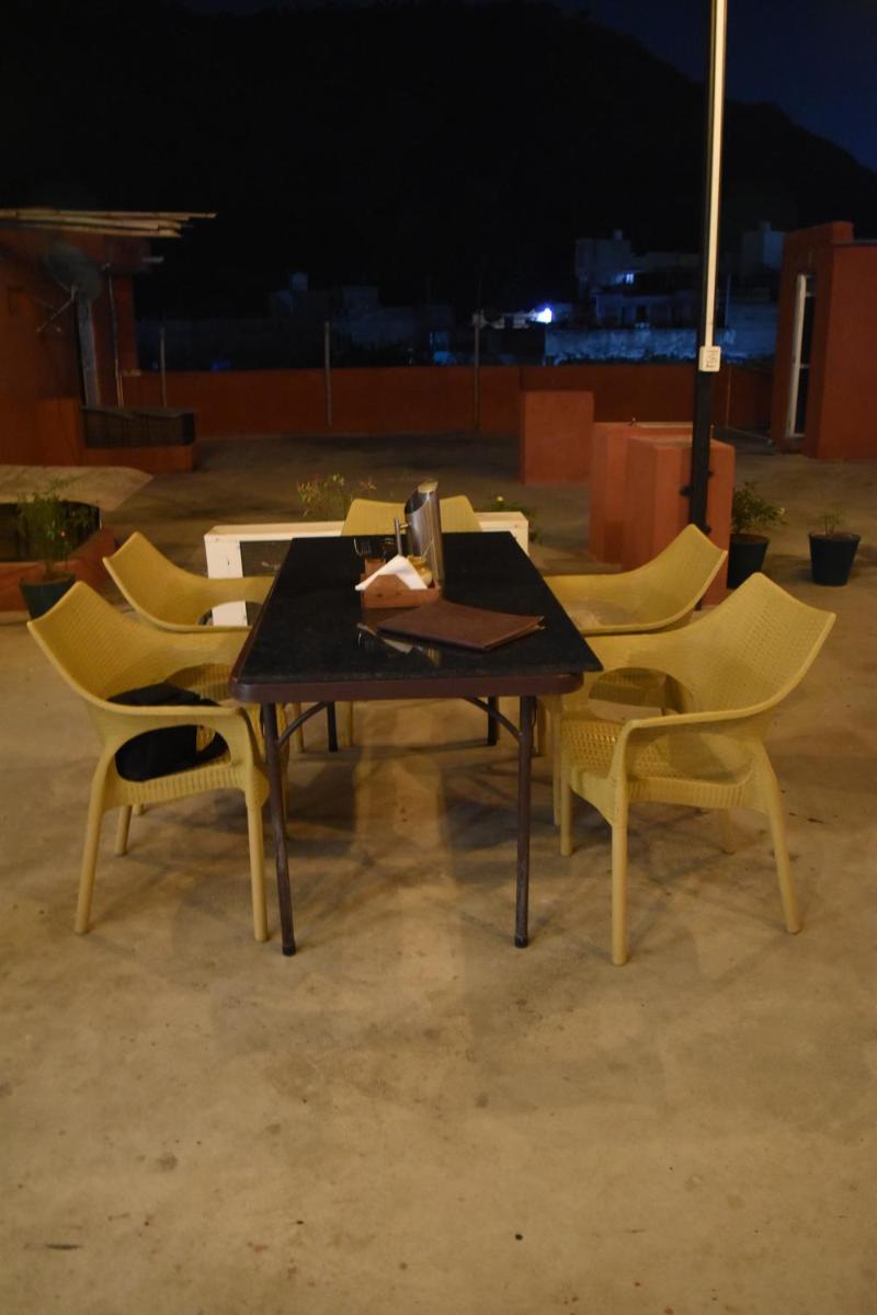 Thakur Boutique Hotel - Housity