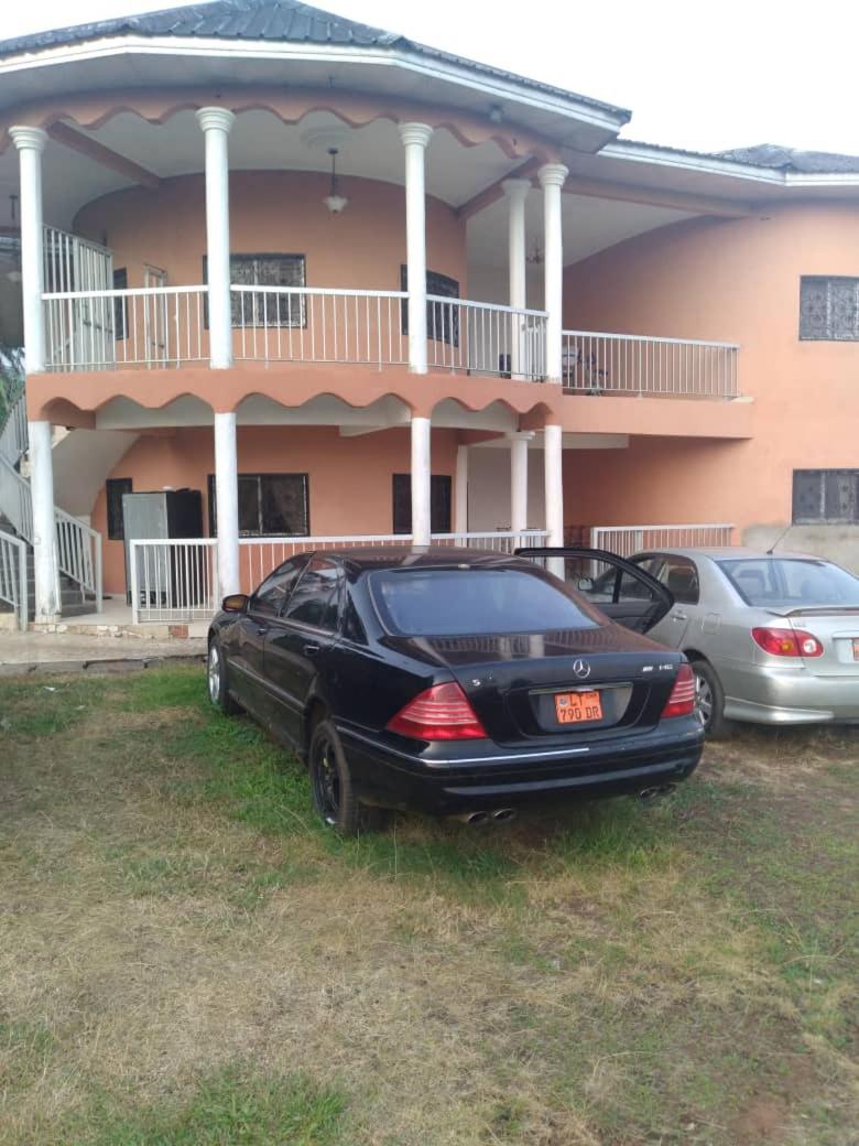 Sunshine villa Luxury Apts - Housity