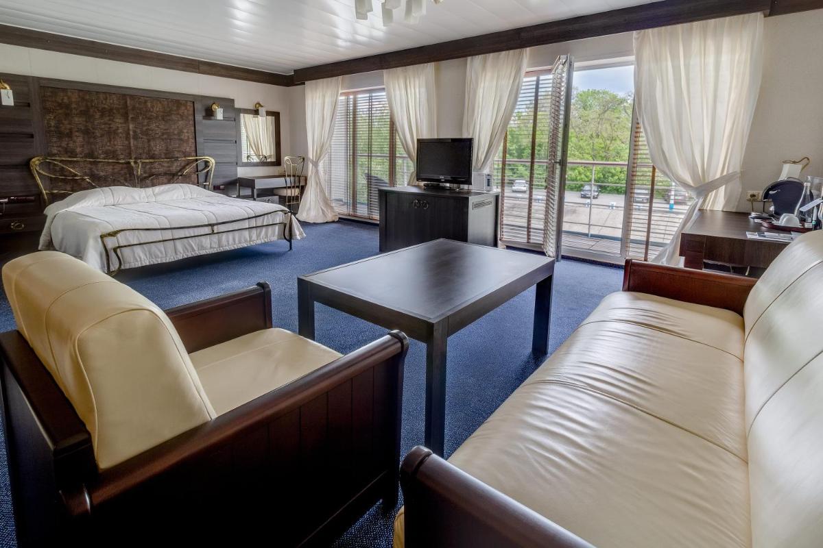 Bakkara Hotel - Housity