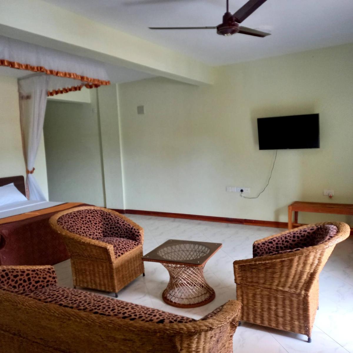 Suitetrails - CaliTwapa Hotel