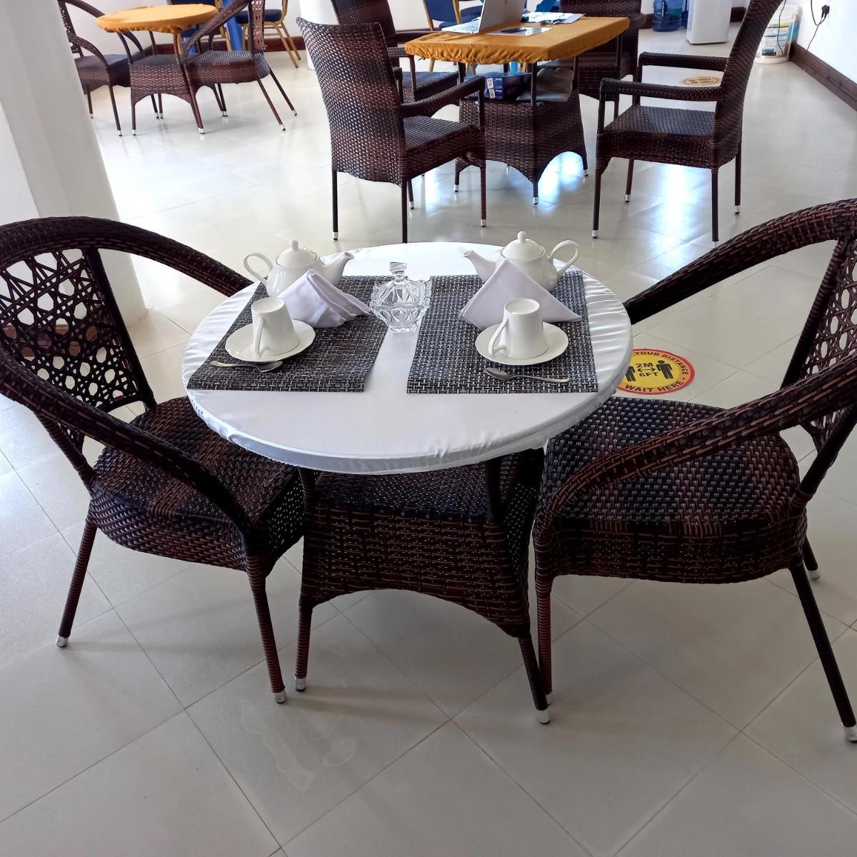 Suitetrails - CaliTwapa Hotel