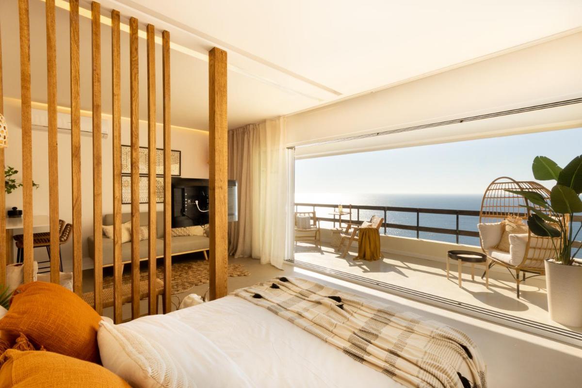 Sesimbra Panorama by Saudade - Housity