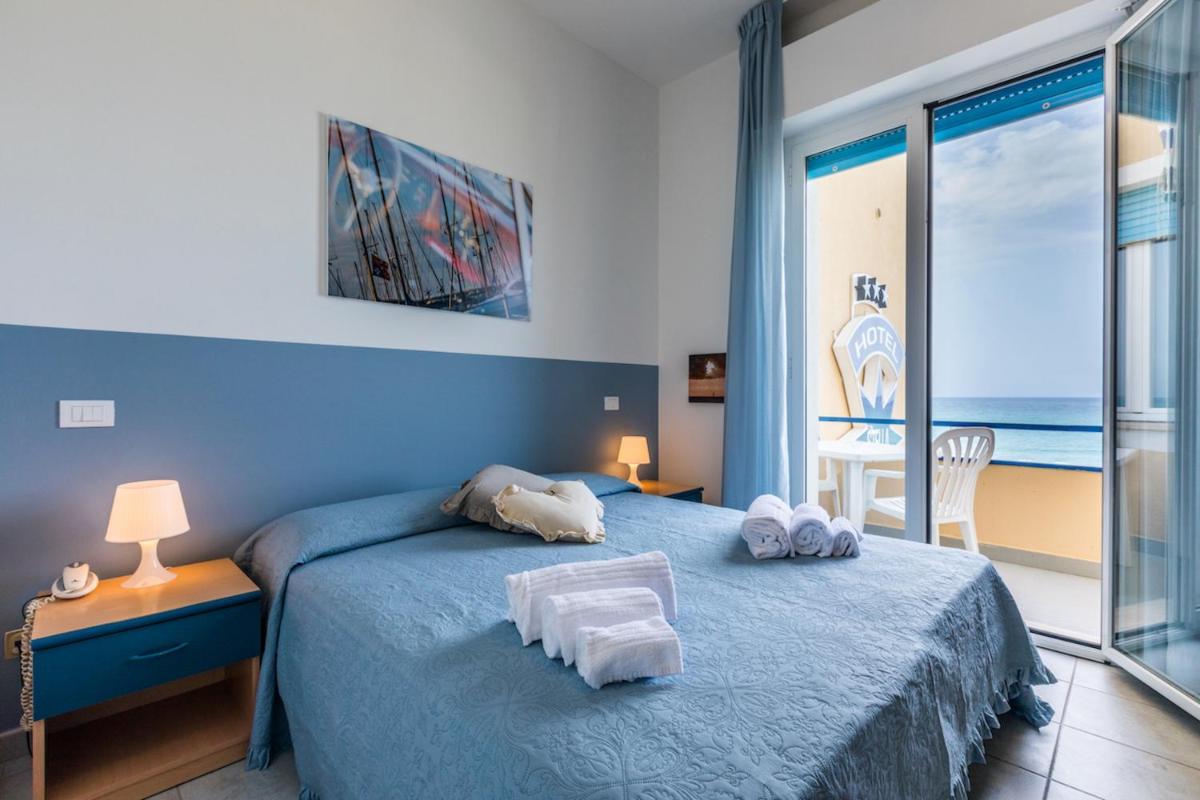 Hotel Stella Marina - Housity
