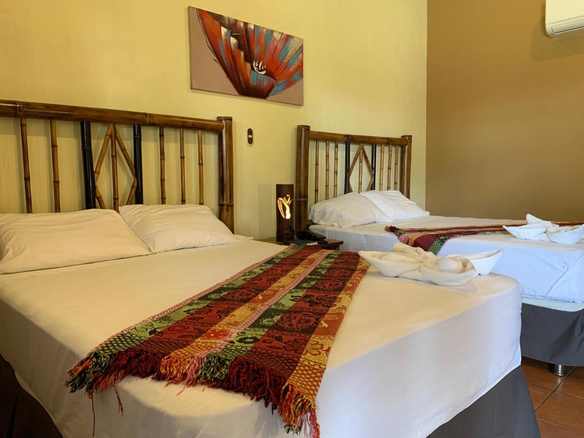 Zafra Hotel - Housity