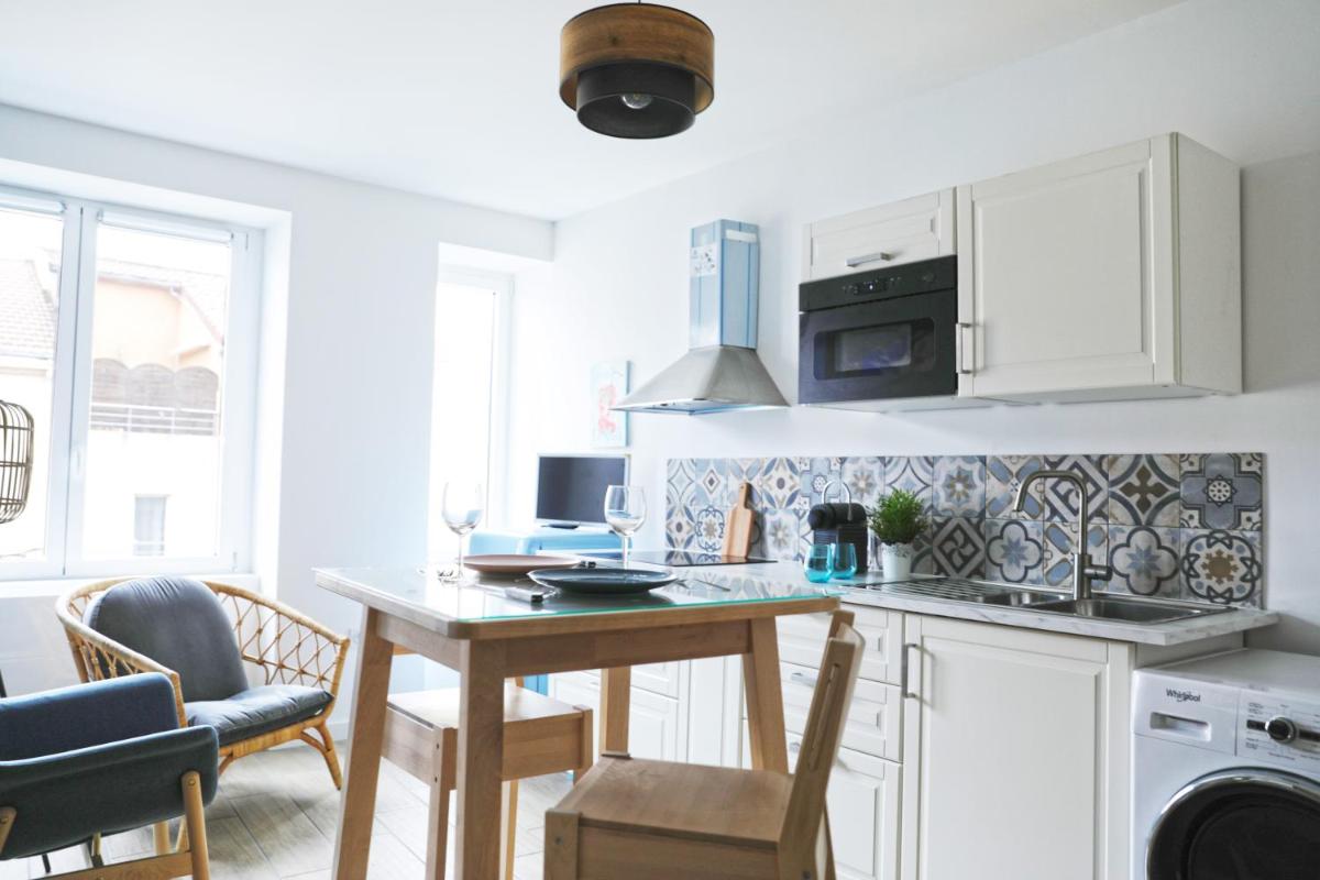Superbe T2 Blue refait a neuf ambiance - Housity